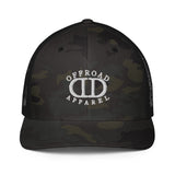 Logo closed-back trucker cap